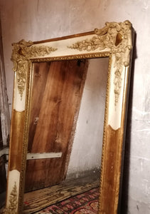 Miroir d'époque Napoléon III doré à la feuille et peint