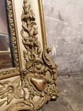 Charger l&#39;image dans la galerie, Miroir d&#39;époque Napoléon III doré à la feuille et peint
