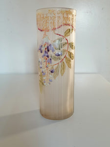 Vase Art nouveau avec peinture en relief. 