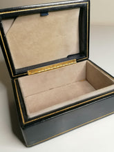 Charger l&#39;image dans la galerie, Zenith coffret pour montre en cuir. 
