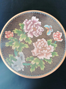 Cloisonné chinois assiètes, décors pivoine de très. belle fabrication. 