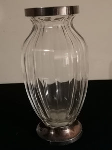 Yezler grand vase en cristal taillé, avec col et socle en argent 0.800.
