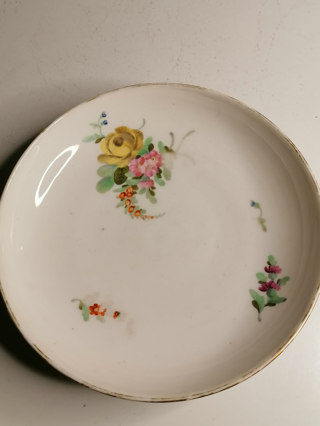 Ancienne porcelaine de Nyon, coupelle peinte