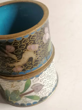 Charger l&#39;image dans la galerie, Paire de liens de serviette cloisonné chinois
