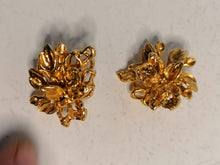 Charger l&#39;image dans la galerie, Paire de clip d&#39;oreille en argent doré
