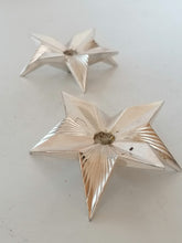 Charger l&#39;image dans la galerie, Paire de bougeoir design Quist silver star 
