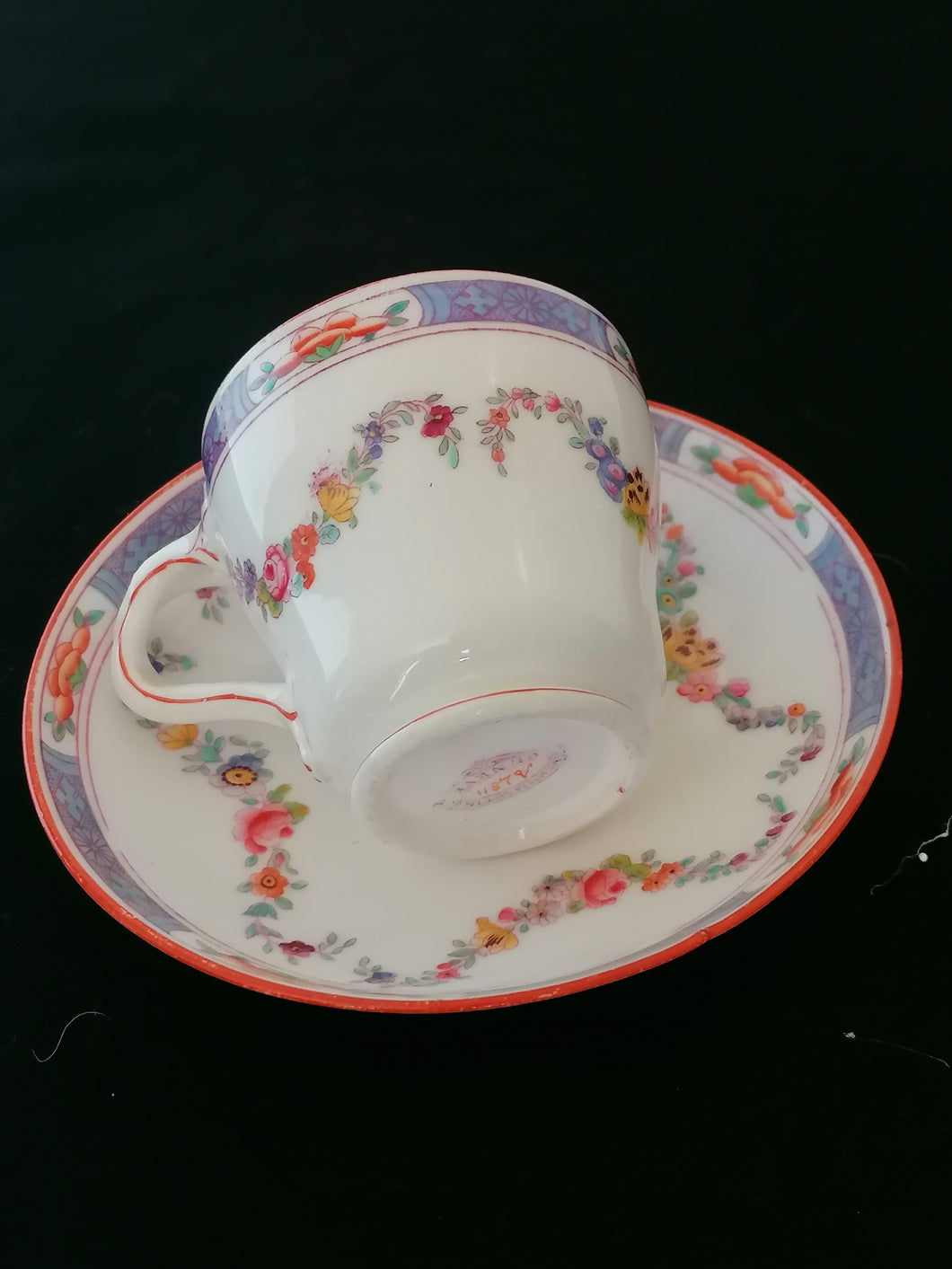 Minton tasse et sous tasse à café pour Martin à Genéve. Parfait état. 