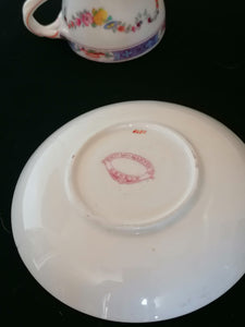 Minton tasse et sous tasse à café pour Martin à Genéve. Parfait état. 