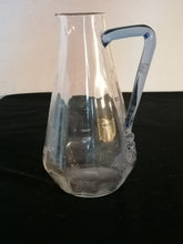 Charger l&#39;image dans la galerie, Pichet en verre soufflé
