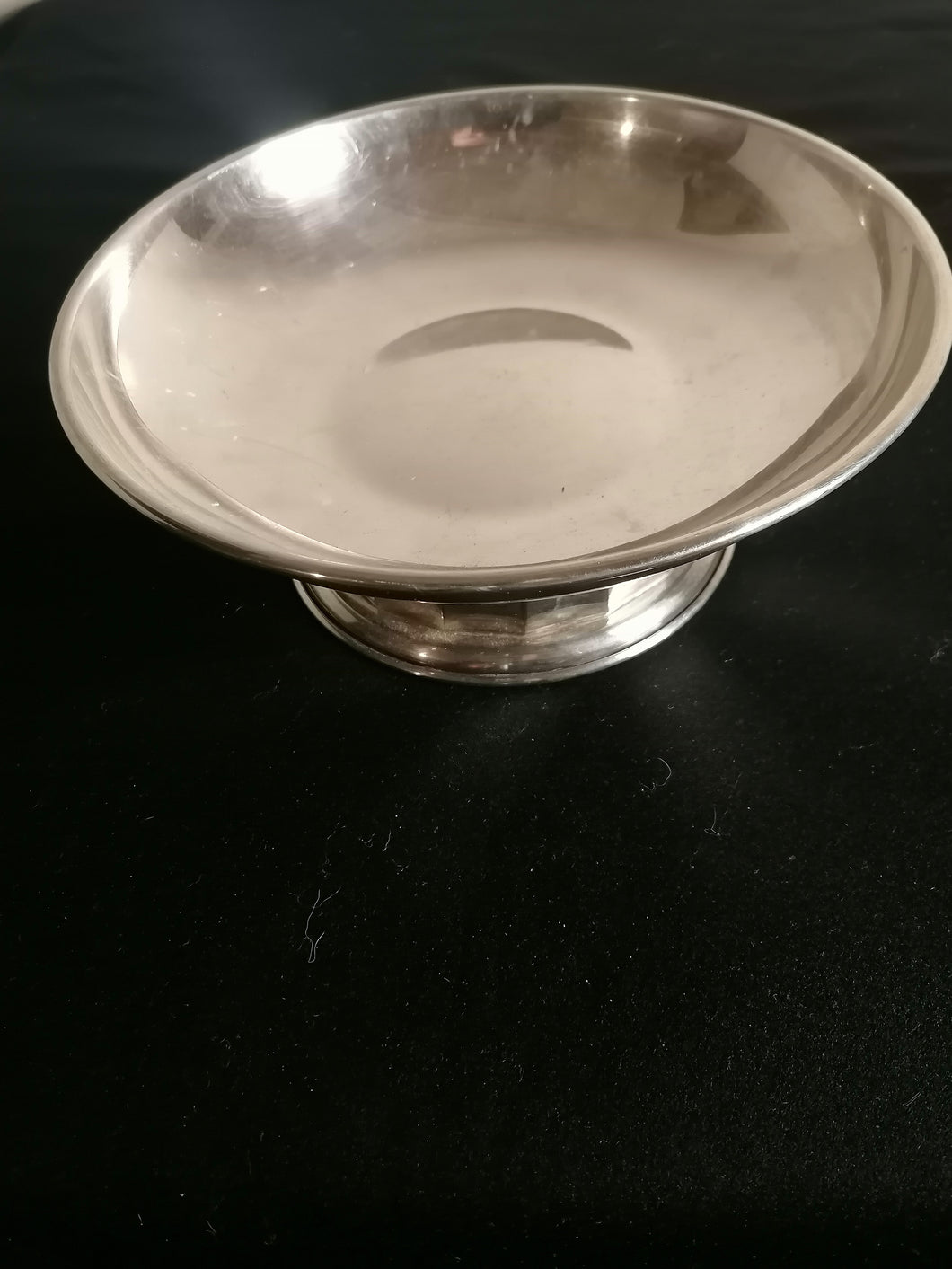Coupe sur pied style Art déco argenté 