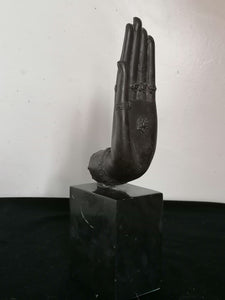 Bronze main de bouddha avec socle en marbre.