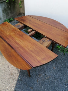 Table à manger abattant Directoire 6 pieds, avec une rallonge. Bois fruitier