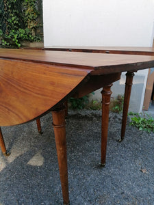 Table à manger abattant Directoire 6 pieds, avec une rallonge. Bois fruitier