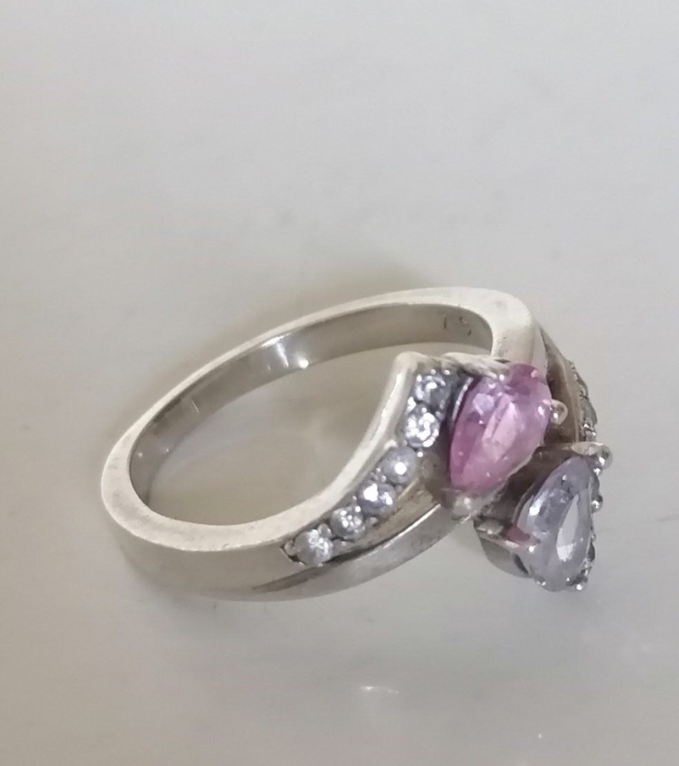 Bague argent rhodié et cristaux teinté