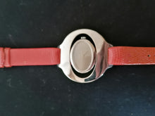 Charger l&#39;image dans la galerie, Suter montre bracelet femme vintage mécanique, fonctionne. 
