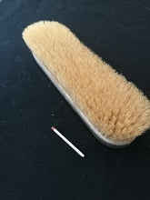 Charger l&#39;image dans la galerie, Brosses à cheveux argent massif fin XIXe parfait état. 
