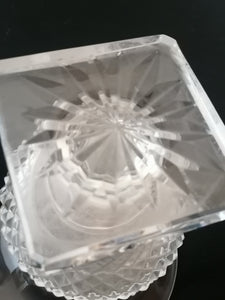 St Louis ancien vase Médicis Versailles en cristal taillé.  début XXème 