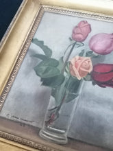 Charger l&#39;image dans la galerie, Huile sur carton, nature morte signé et daté 1940. Avec cadre doré. 
