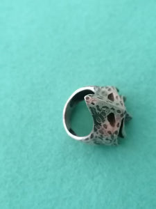 Bague bec de corbeau en argent massif 