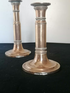 Rare paire de bougeoir Anglais télescopique en bronze avec marque du fabricant et couronne de garantie. Début XIXème