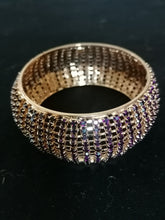 Charger l&#39;image dans la galerie, Bracelet doré et cristaux style améthyste
