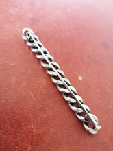 Charger l&#39;image dans la galerie, Broche maille de gourmette argenté
