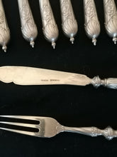 Charger l&#39;image dans la galerie, Magnifique service à dessert en argent doré Allemand , orfèvre Wilkens  vers 1900.
