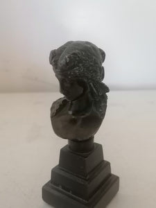 Petit buste de Ariane en bronze, fin XIXe.
