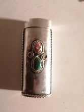 Charger l&#39;image dans la galerie, Étui à briquet en argent massif avec opale et pierre verte. 
