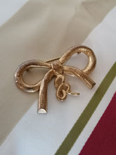 Charger l&#39;image dans la galerie, Sonia Rykiel broche nœud doré. 
