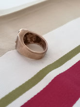 Charger l&#39;image dans la galerie, Bague masque en bronze. Bijoux créateur non signé
