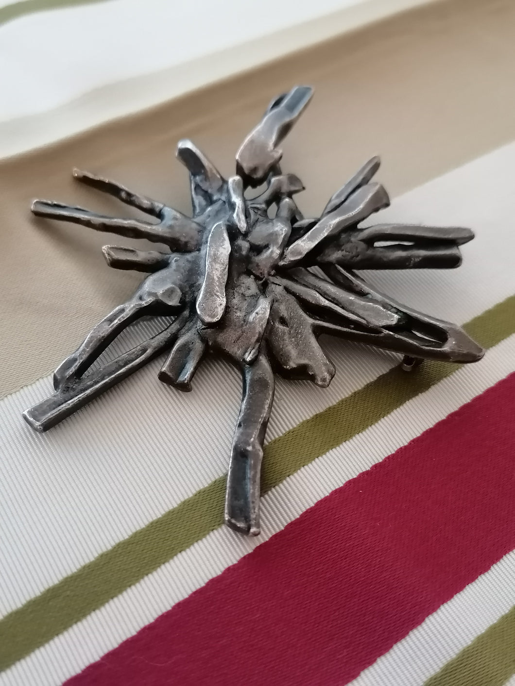 Rigaux France broche création vintage. 