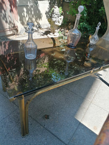 Table basse année 70 laiton doré avec double plateaux en verre fumé