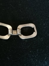 Charger l&#39;image dans la galerie, Bracelet vintage en argent massif
