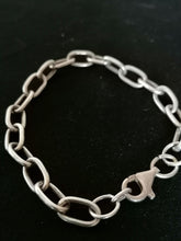 Charger l&#39;image dans la galerie, Bracelet grande maille et taille,  argent massif
