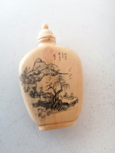 Ancien flacon à tabac Chine XXème 