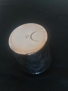 Christofle grand. Gobelet en métal argenté

Parfait état.   Sans monogramme 