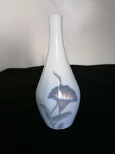 Charger l&#39;image dans la galerie, Vase en porcelaine Copenhague
