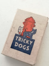 Charger l&#39;image dans la galerie, Paire de chien émenté, curiosité des Année 50 USA avec sa boîte d&#39;origine. 
