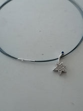 Charger l&#39;image dans la galerie, Collier avec pendentif Pierre Lang

