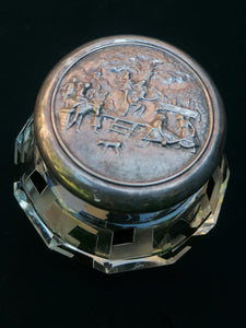 Boîte en cristal taillé Art Déco, avec couvercle en métal argenté