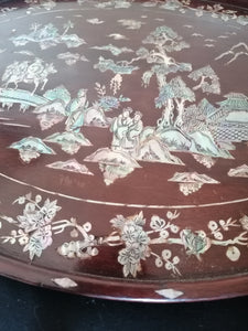 Plateau ovale bois nacre personnages fleurs Vietnam Indochine 19è