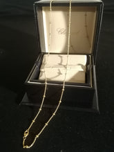 Charger l&#39;image dans la galerie, Chaîne avec perle en argent doré. Belle qualité
