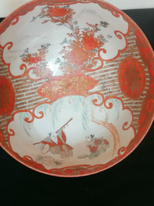 Japonais période Meiji fin XIXe, style Kutani bol en porcelaine peinte à la main.