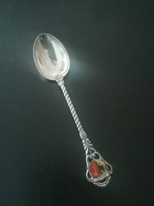 Cuillère de collection en argent, écusson de Genève. 