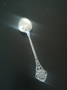 Cuillère de collection en argent, écusson de Genève. 