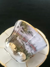 Charger l&#39;image dans la galerie, Tasse et sous tasse peinte à la main, porcelaine Allemande représentent la vielle de Kiel

