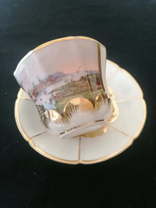 Tasse et sous tasse peinte à la main, porcelaine Allemande représentent la vielle de Kiel