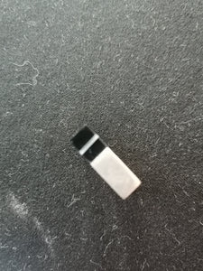 J.M forge bague moderniste avec agate 