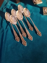 Charger l&#39;image dans la galerie, Art Nouveau d&#39;époque, série de 6 cuillères à mocca en argent 0.800 Allemand
